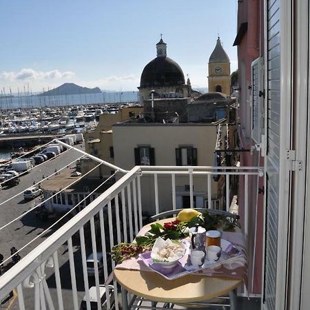 Villa Casa Geltrude al porto Procida Exterior foto